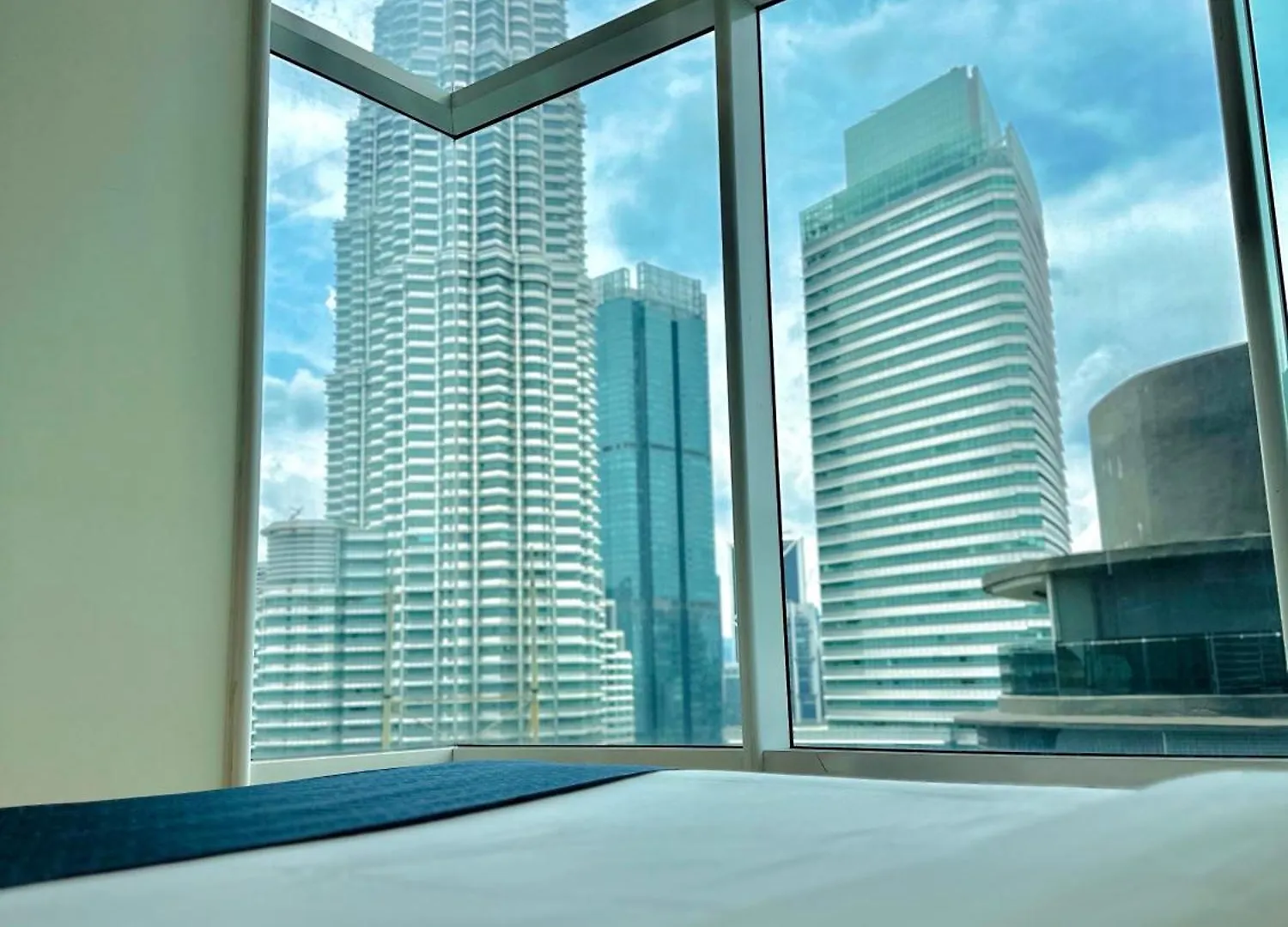 Sky Suites Klcc By Ap Куала-Лумпур Апартаменты